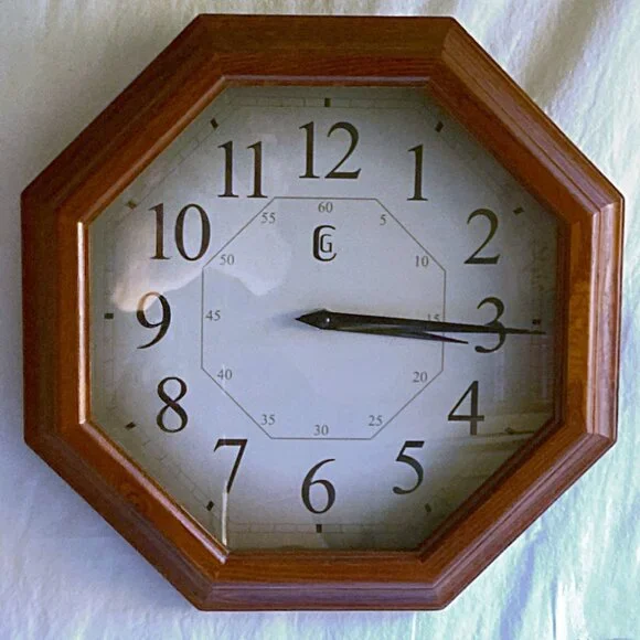 Retro Octagon 70s MCM Style Wall Clock (Works!) by GENEVA - Battery Op - Picture 4 of 5